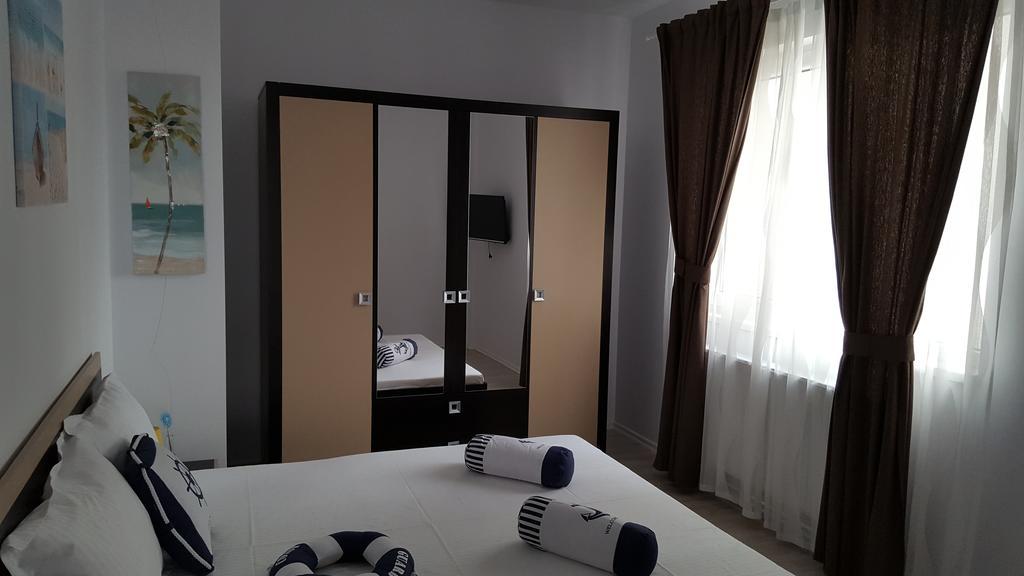 Alex Apartments Năvodari Eksteriør billede